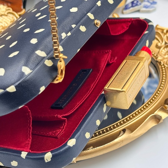 🆕 LULU GUINNESS 🧿 NWOT Carrie Box Clutch with Lipstick Fastening, Lips Print - Picture 8 of 15